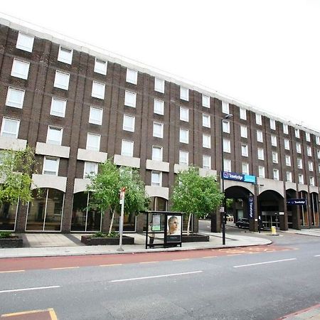 Travelodge Farringdon Londen Buitenkant foto