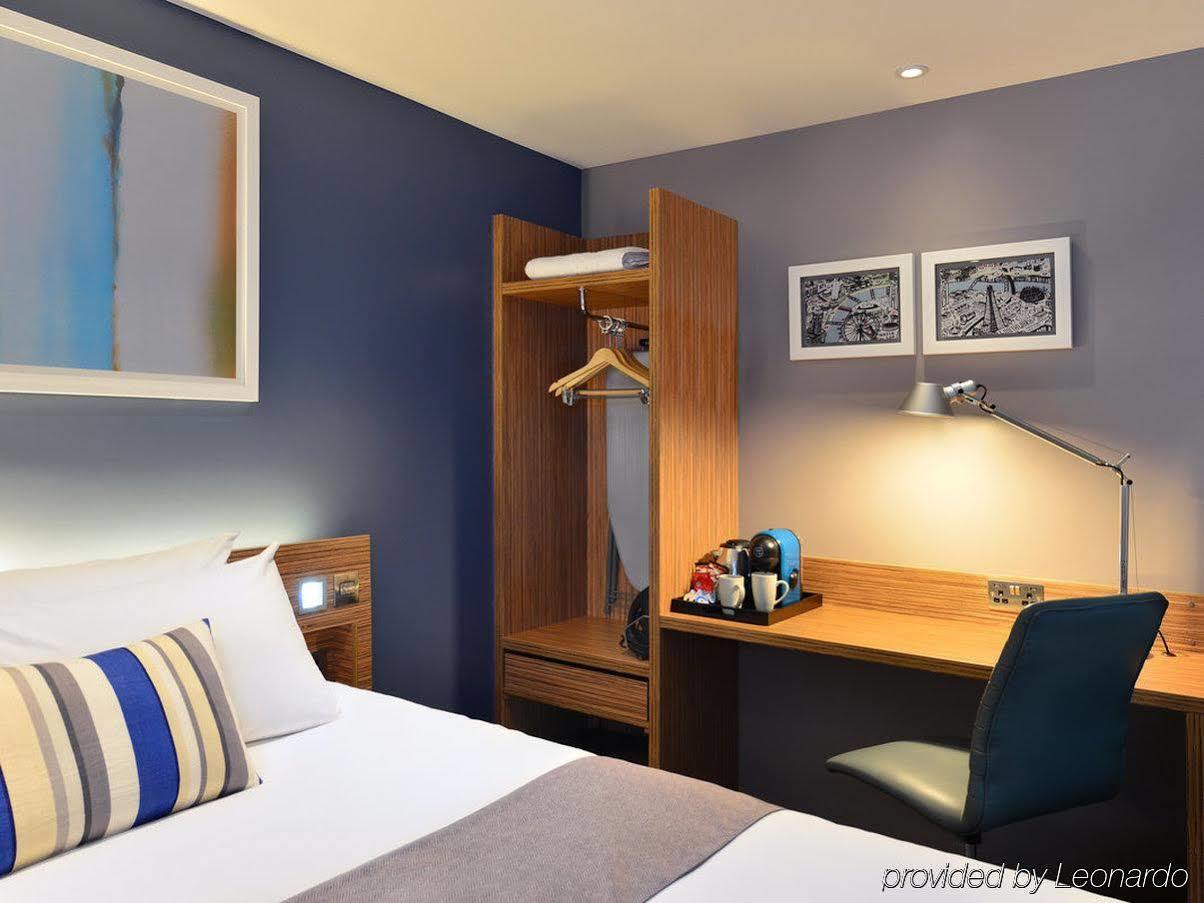 Travelodge Farringdon Londen Buitenkant foto
