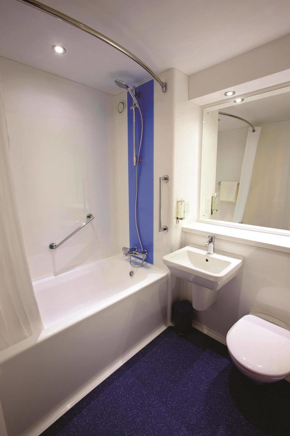 Travelodge Farringdon Londen Buitenkant foto